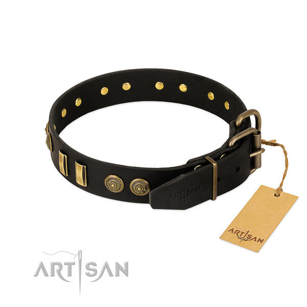 Strong fittings on natural leather dog collar for your doggie