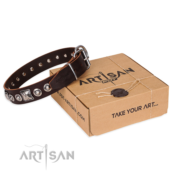 Full grain leather dog collar made of high quality material with rust-proof D-ring